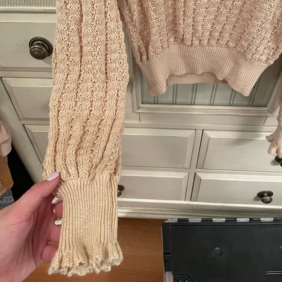 Free People Crazy in Love Ruffle Sweater, NWOT, L - Picture 3 of 3